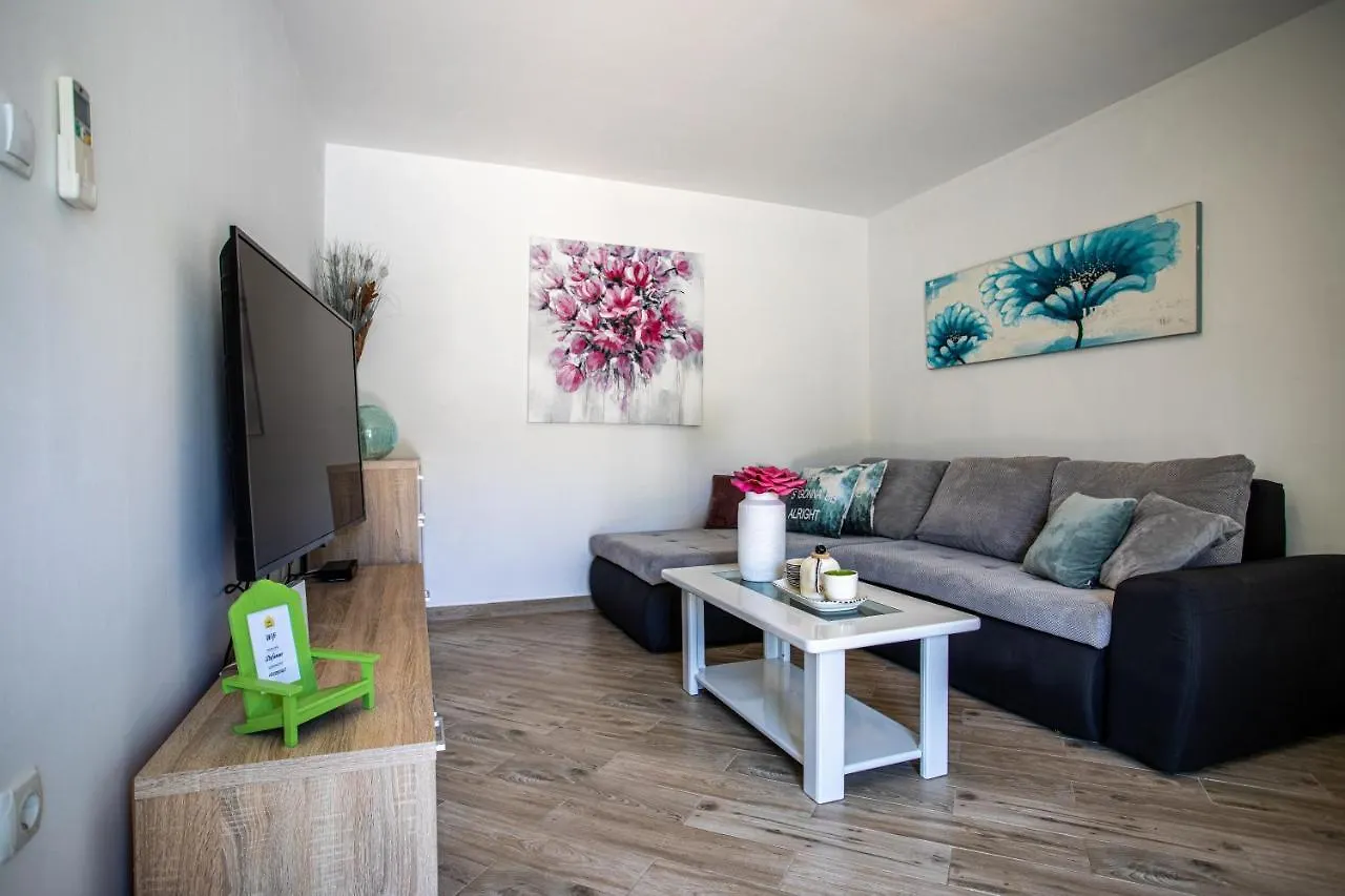 Family Friendly Villa Zaneta With Pool Grižane Κροατία
